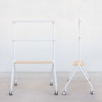 TooQ iLOVE Soporte de Suelo con Ruedas para Pantalla 49"-80", Blanco y Haya - imagen 2