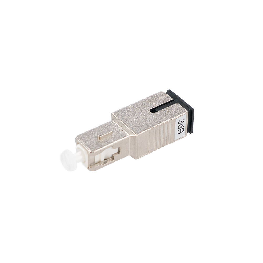 MARCA BLANCA ATT-SCUPC-03 - Atenuación exacta de 3dB en señal óptica. - Conector SC compacto de alta densidad. - Pulido UPC que reduce la reflexión. - Estabilidad térmica en entornos críticos. - Instalación directa tipo Plug and Play. - Compatibilidad uni