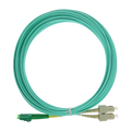 SAFIRE SF-LC-APC-SC-UPC-OM4-DX-10M - Cable de conexión de fibra óptica dúplex - Fibra multimodo OM4 de alta velocidad - Conectores híbridos LC APC y SC UPC - Longitud exacta de 10 metros - Cubierta exterior LSZH color Aqua - Compatibilidad de uso genérica - imagen 1