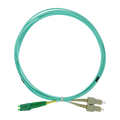 SAFIRE SF-LC-APC-SC-UPC-OM4-DX-3M - Cable de conexión de fibra óptica dúplex - Fibra multimodo OM4 de alta velocidad - Conectores híbridos LC APC y SC UPC - Longitud exacta de 3 metros - Cubierta exterior LSZH color Aqua - Compatibilidad de uso genérica u - imagen 1