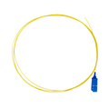 SAFIRE SF-SC-UPC-OS2-0015M-D20-Y - Pigtail de fibra óptica simplex - Fibra monomodo G657A2 de alto rendimiento - Conector SC con pulido UPC - Grosor de cable estándar de 2.0 mm - Longitud exacta de 1.5 metros - Cubierta exterior LSZH color amarillo - imagen 1